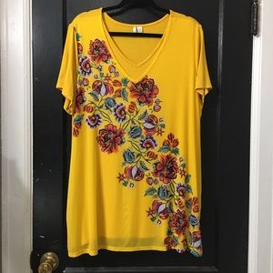 5/$20! Floral Blouse